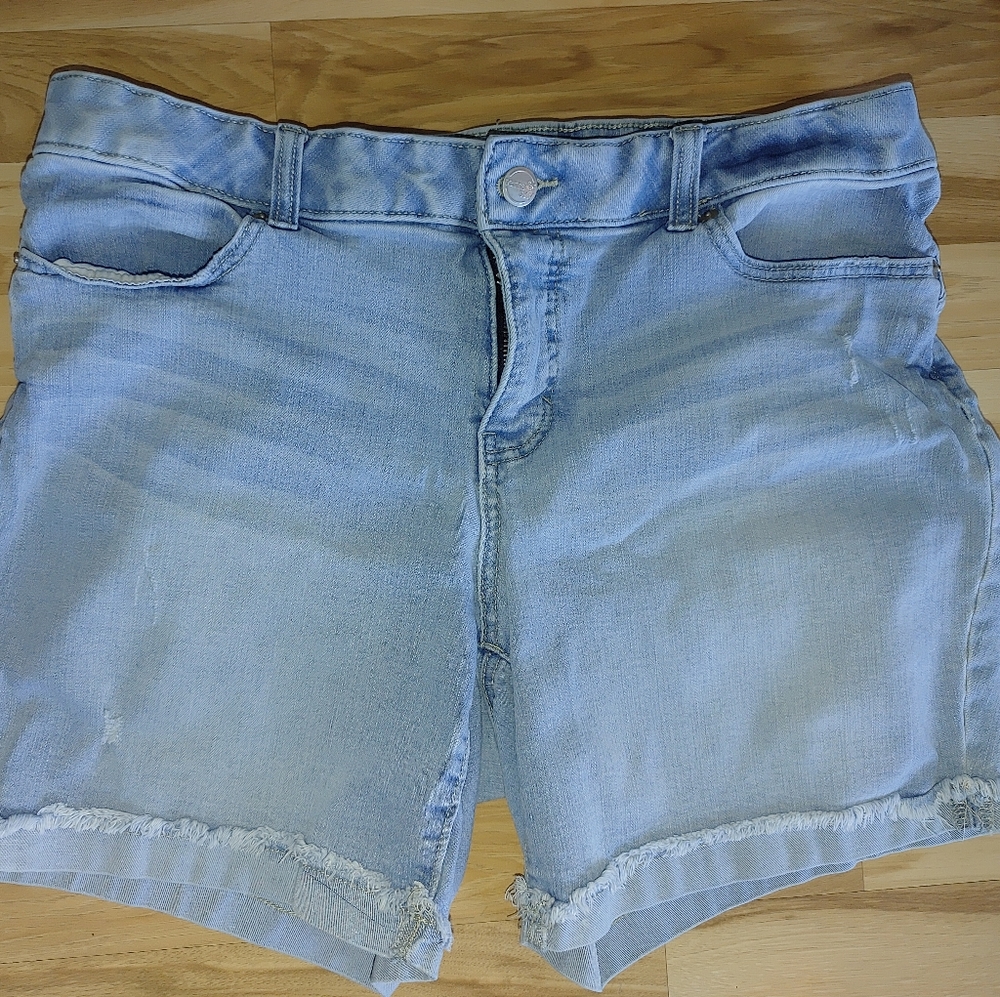 Size 14W Stretchy Jean Shorts